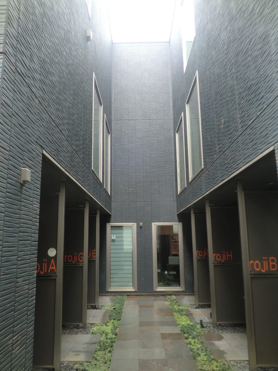 v20250427005820/fresh/building/J00100418687_11