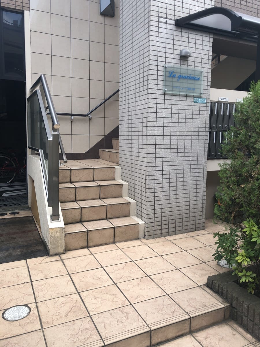 v20250427005820/fresh/building/J00100418751_3
