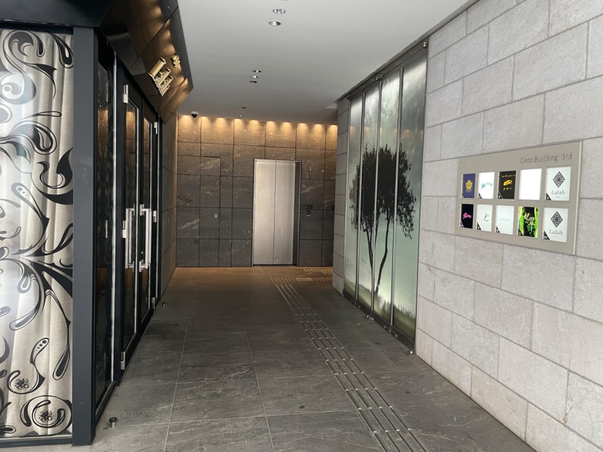 v20250427005820/fresh/building/J00100418782_3