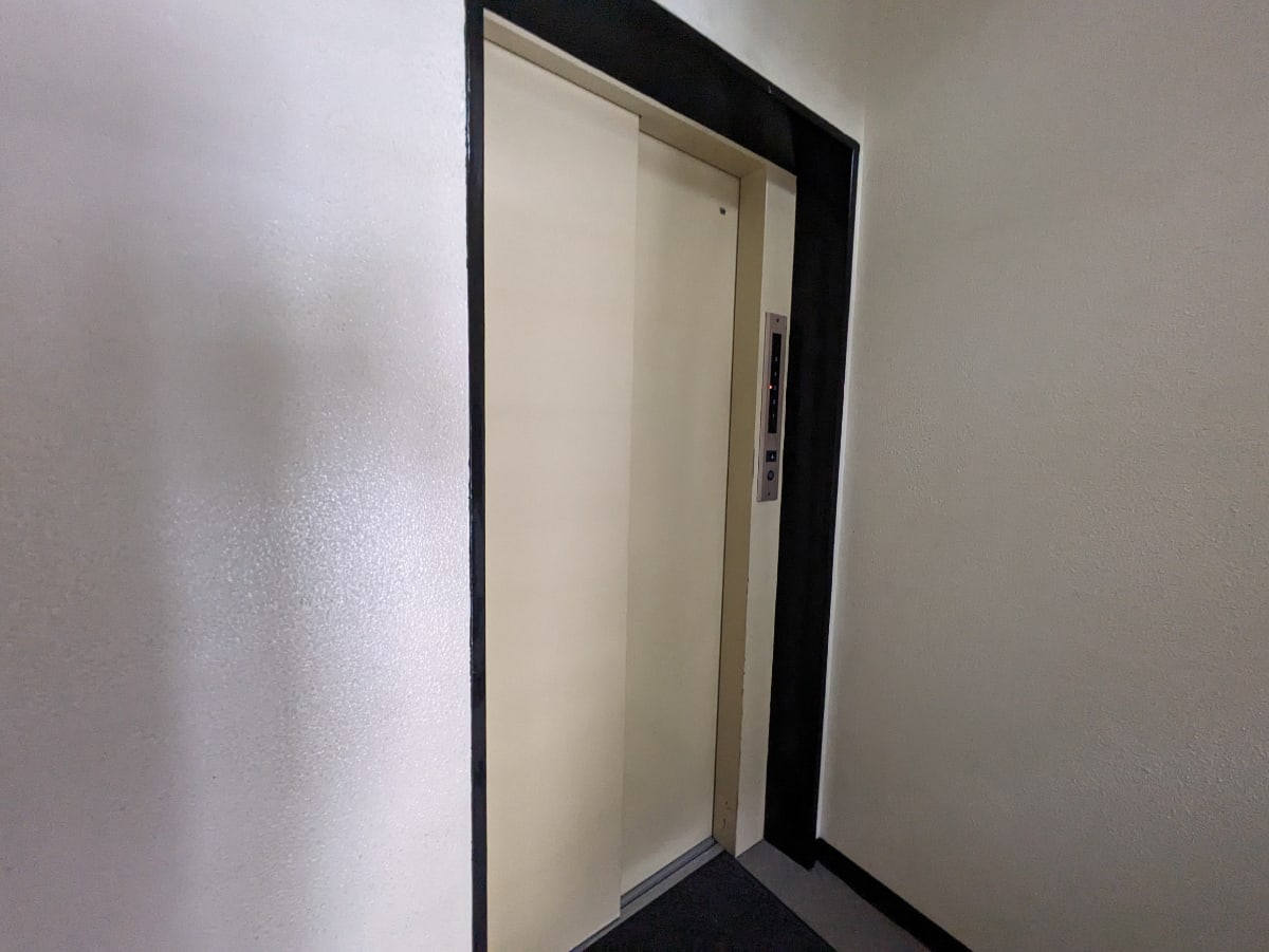v20250427010205/fresh/building/J00100433033_4