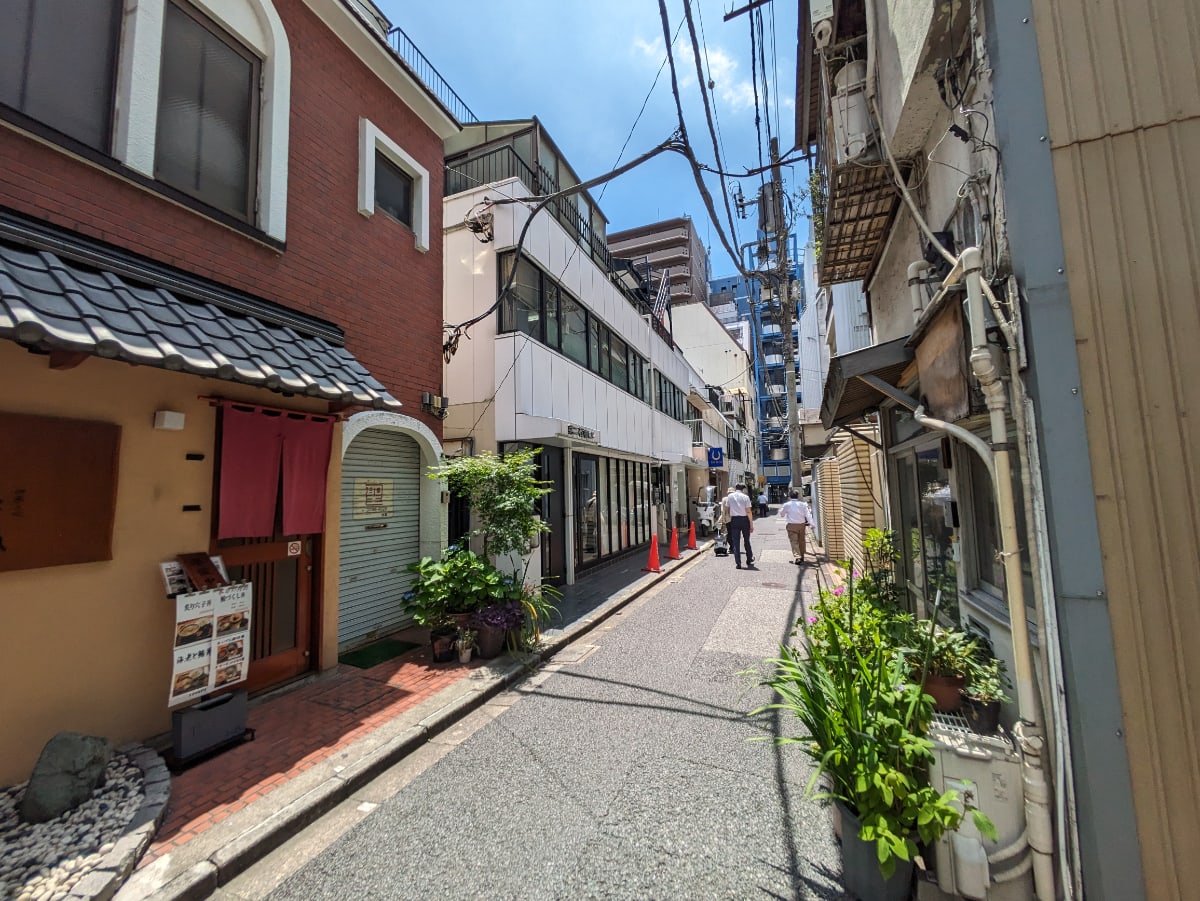 v20250427010205/fresh/building/J00100433250_2