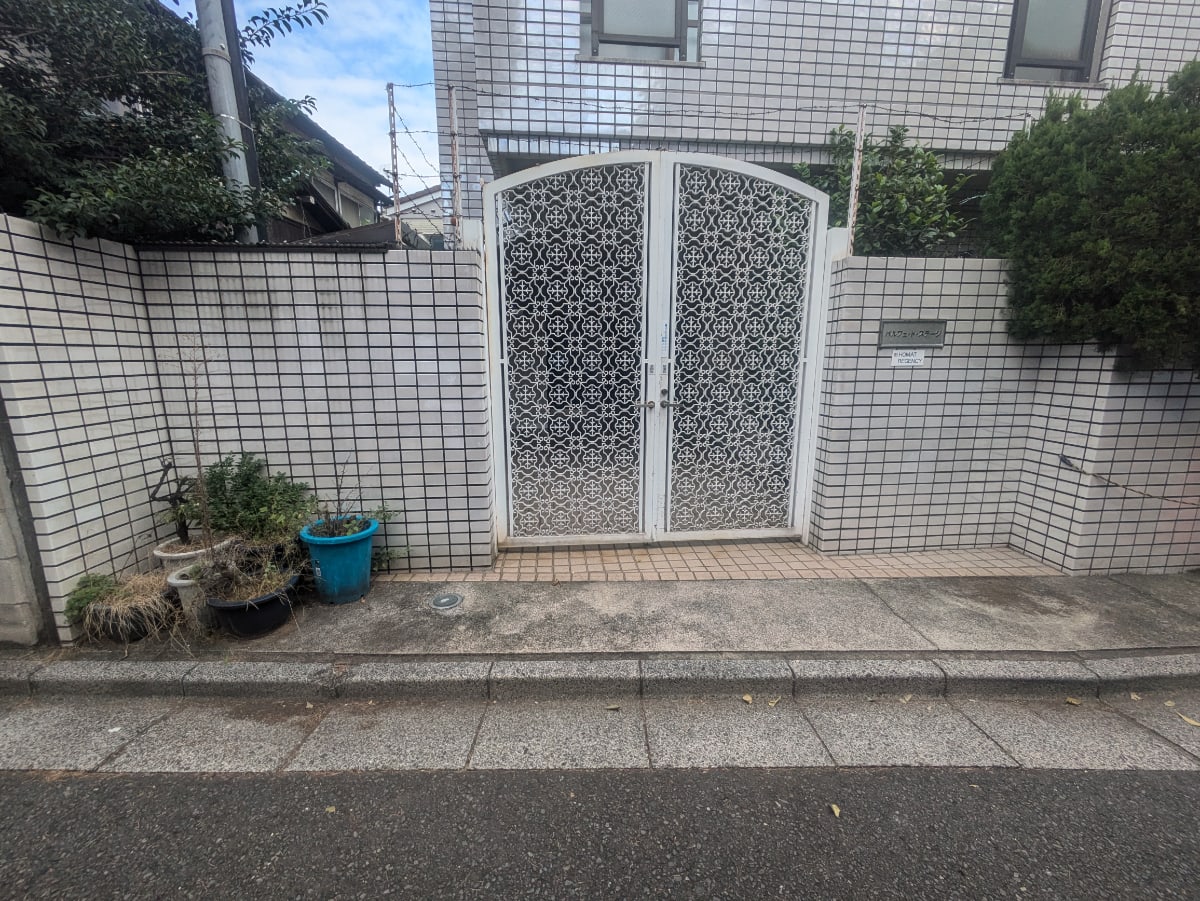 v20250427010206/fresh/building/J00100421709_3