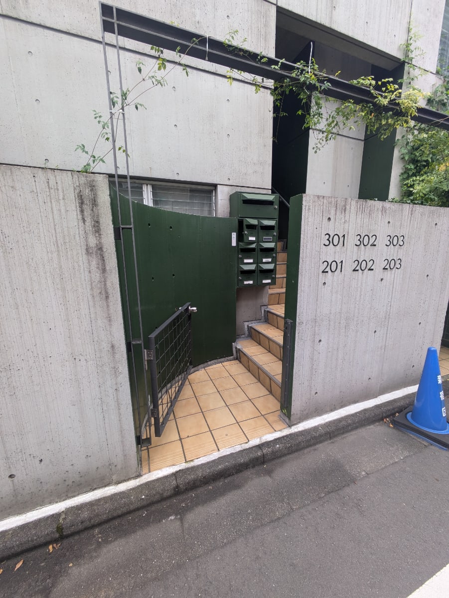v20250427010206/fresh/building/J00100425414_3