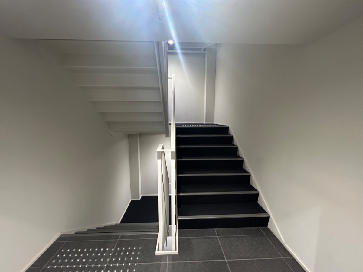 v20250427010206/fresh/building/J00100430523_10