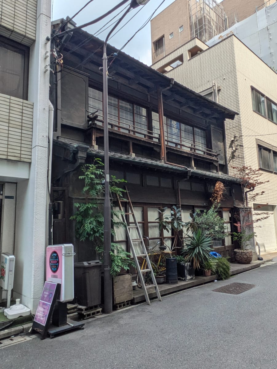 v20250427010206/fresh/building/J00100434562_10