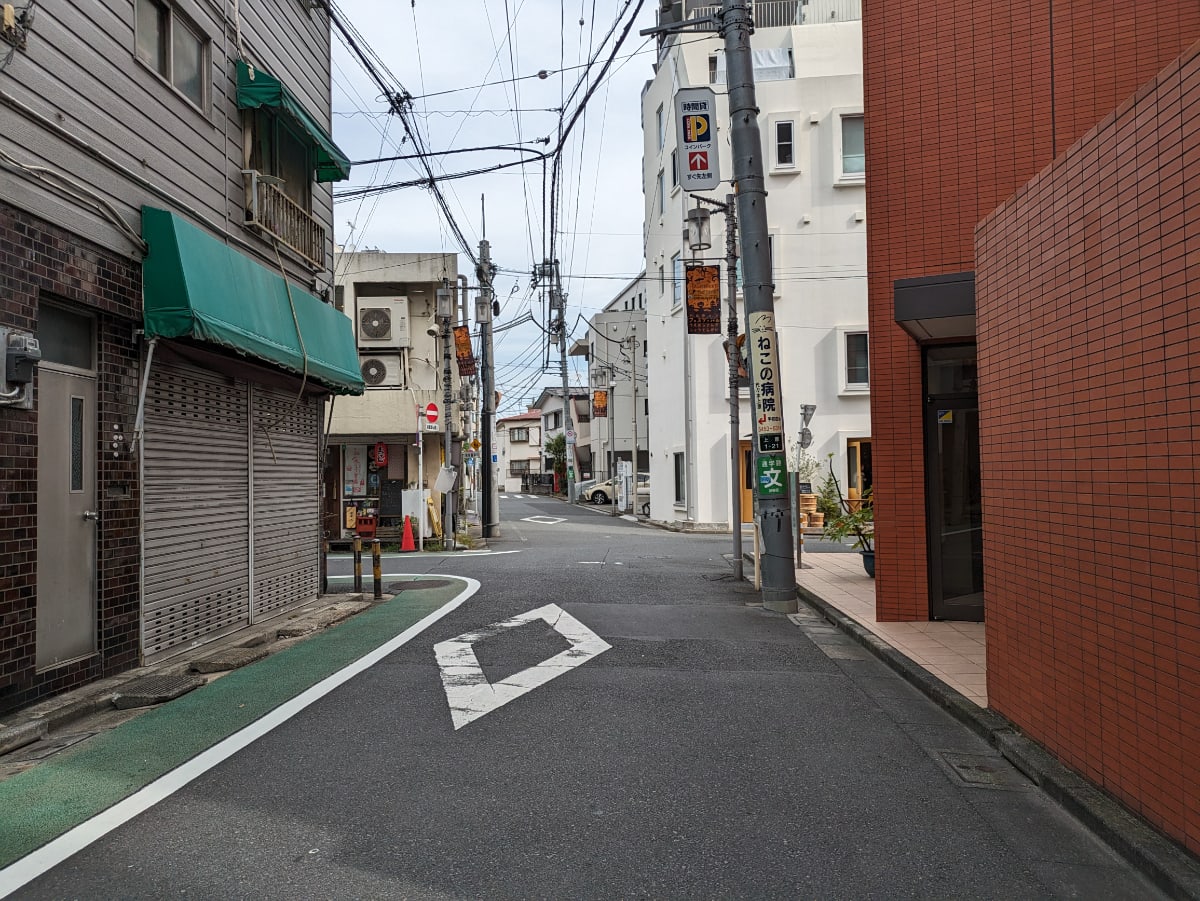 v20250427010206/fresh/building/J00100437109_12