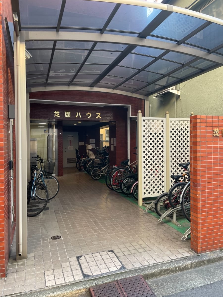 v20250427010206/fresh/building/J00100438206_3