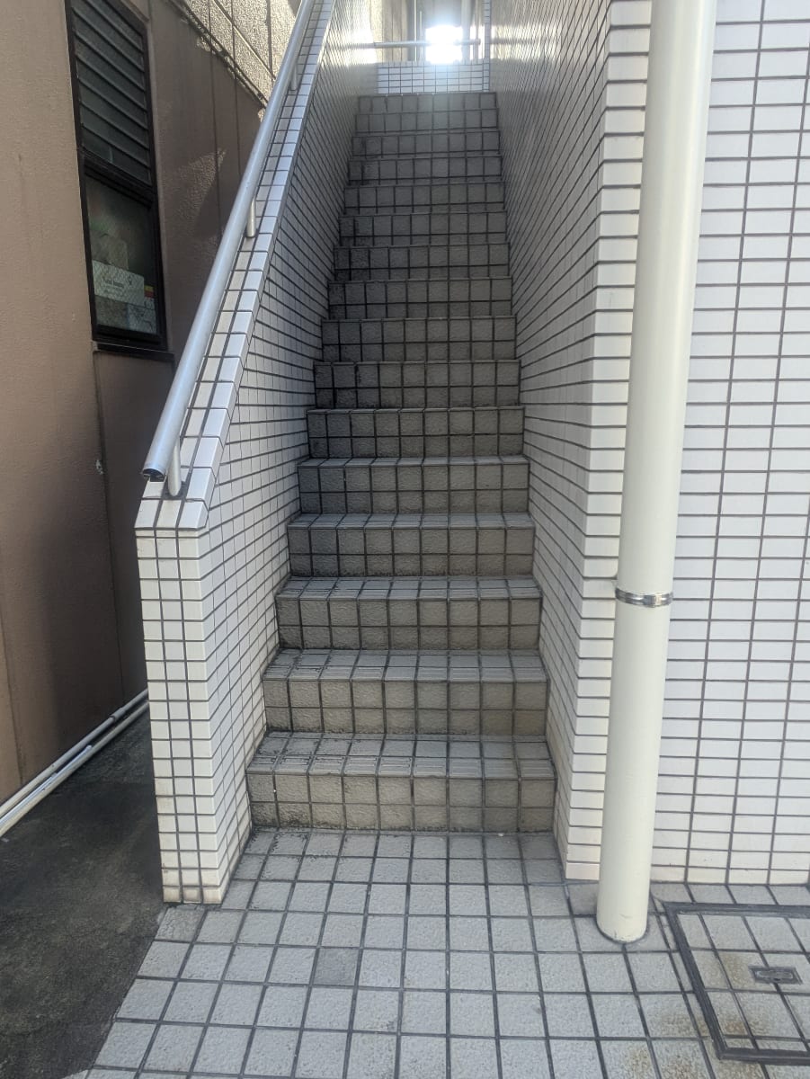v20250427010206/fresh/building/J00100442422_4