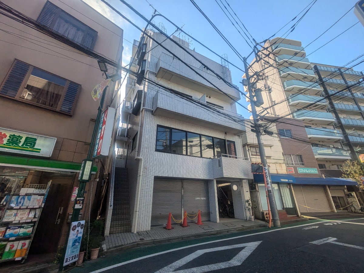 v20250427010206/fresh/building/J00100442422_5