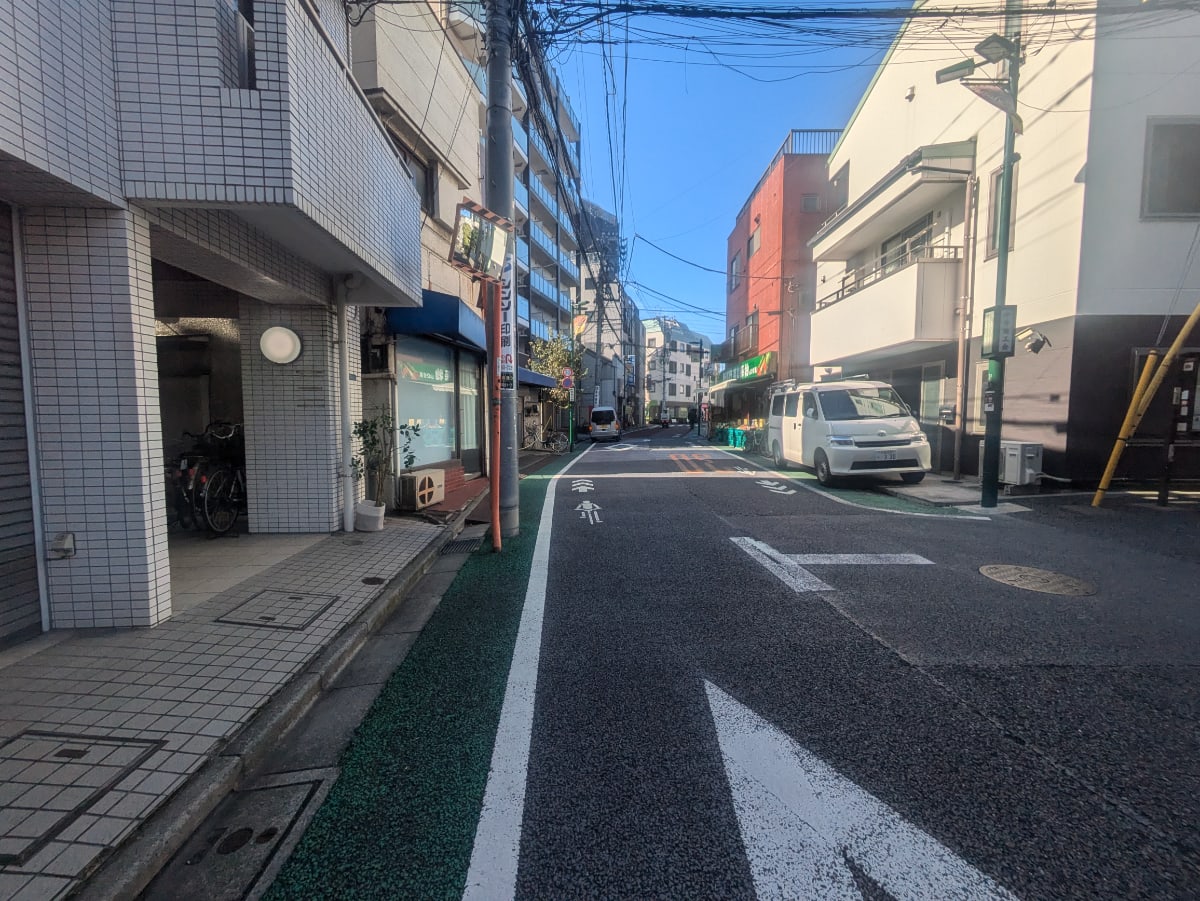 v20250427010206/fresh/building/J00100442422_7
