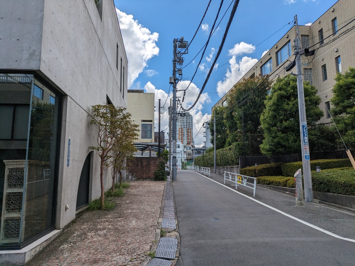v20250427010206/fresh/building/J00100442922_15