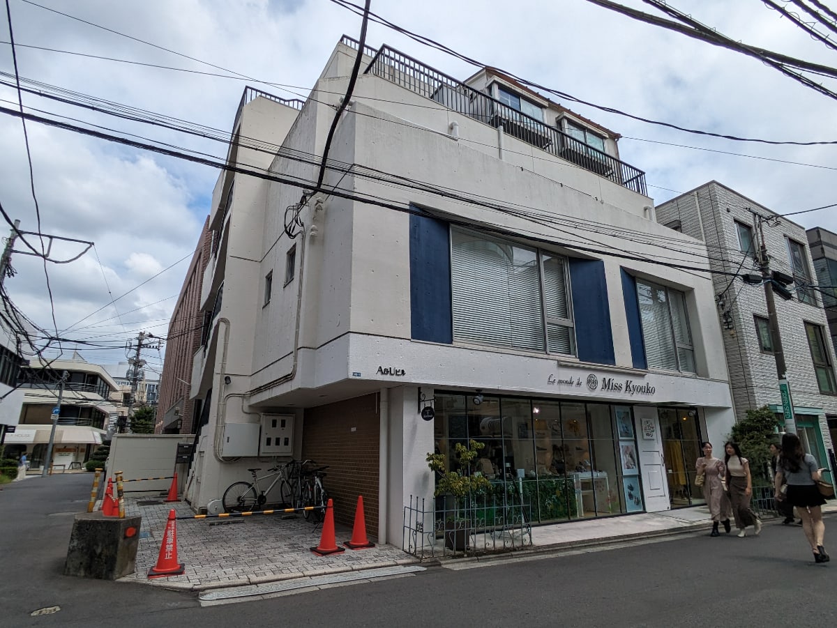 v20250427010206/fresh/building/J00100443031_5