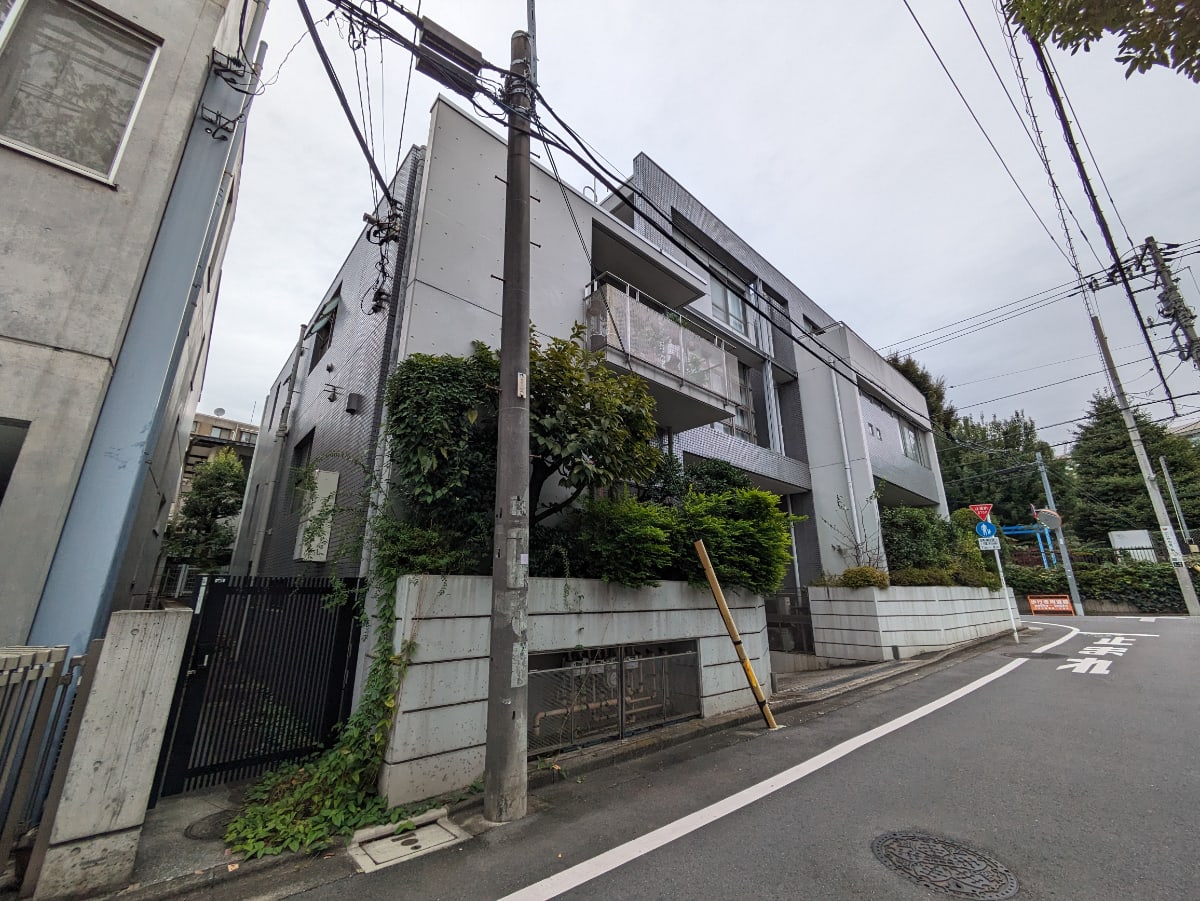 v20250427010206/fresh/building/J00100444258_17
