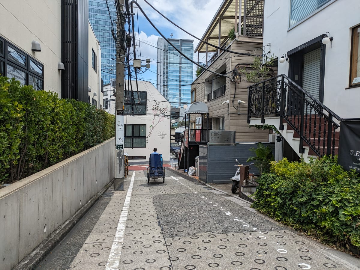 v20250427010206/fresh/building/J00100464766_15