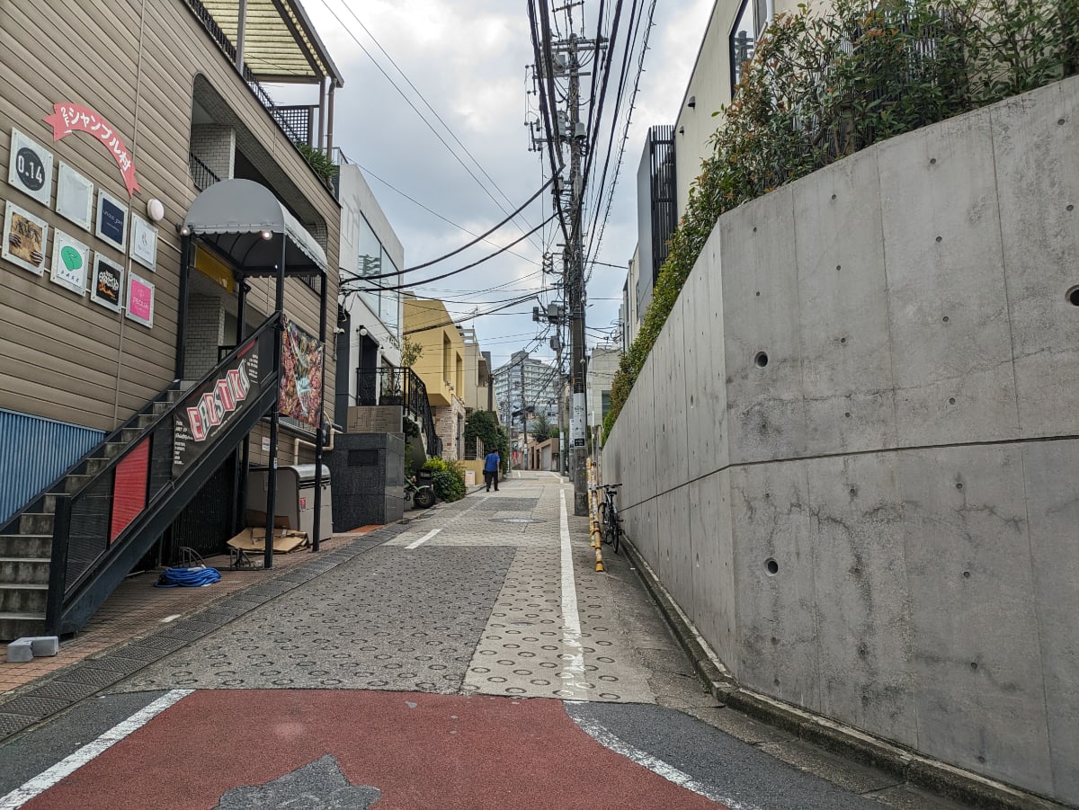v20250427010506/fresh/building/J00100467843_15