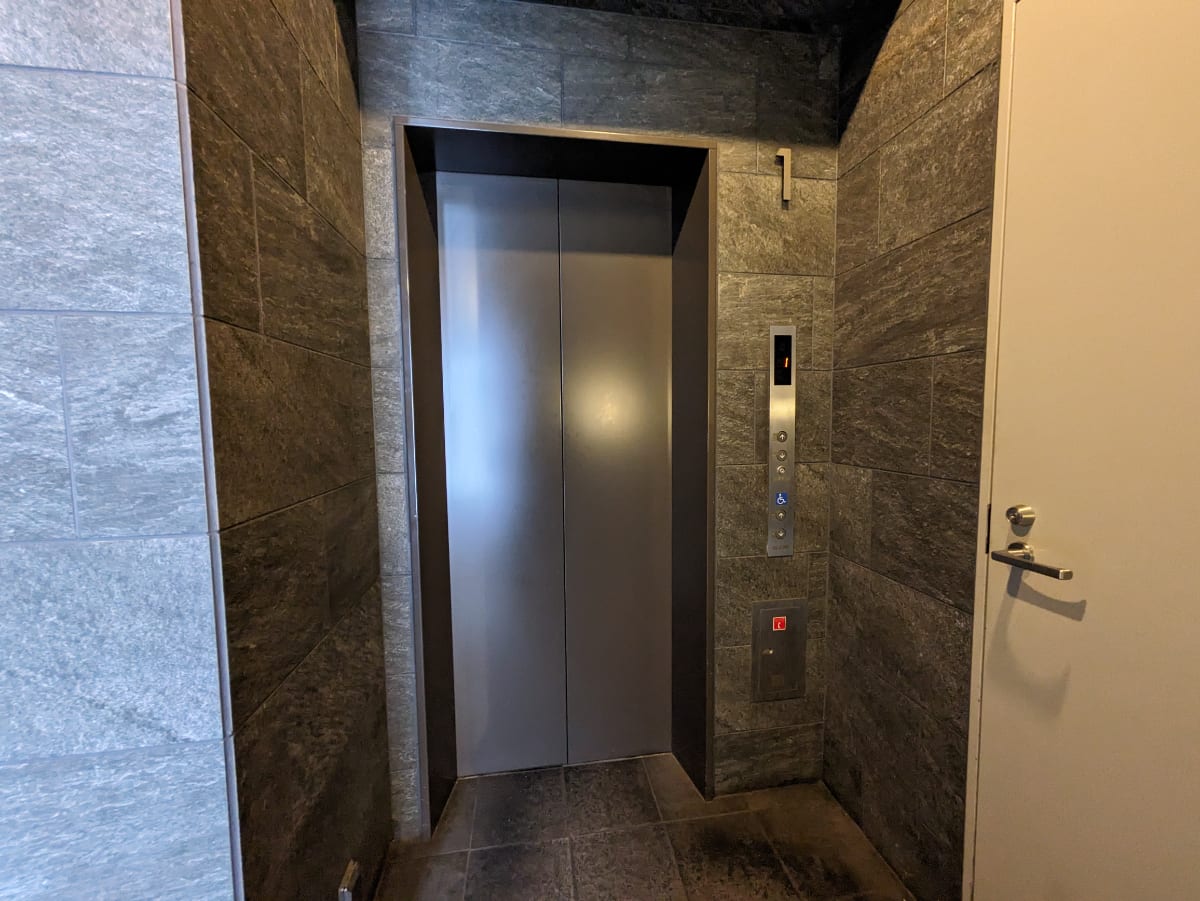 v20250427010506/fresh/building/J00100468780_4