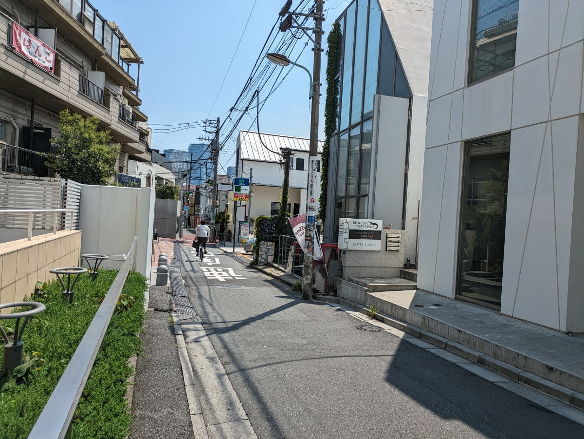 v20250427010506/fresh/building/J00100468823_11