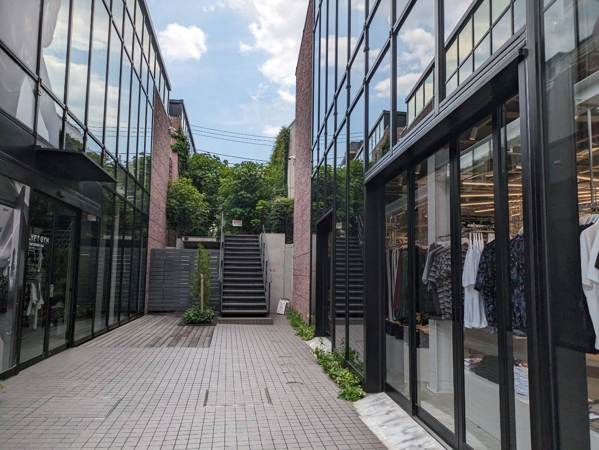 v20250427010506/fresh/building/J00100481748_3