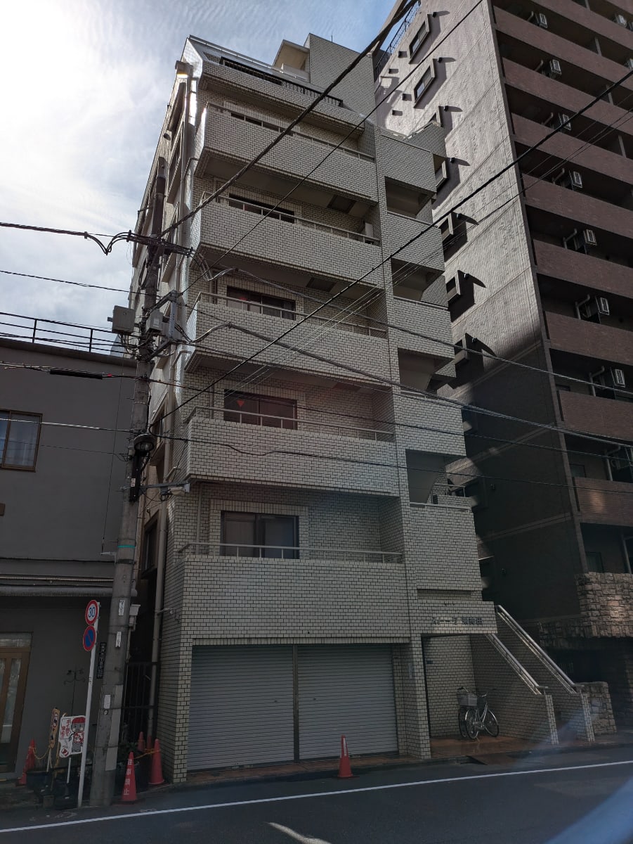 v20250427010506/fresh/building/J00100483124_12