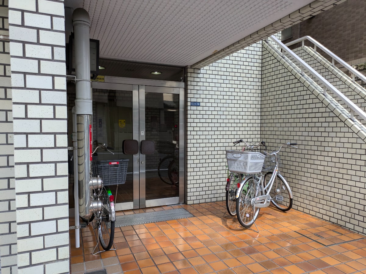 v20250427010506/fresh/building/J00100483124_3