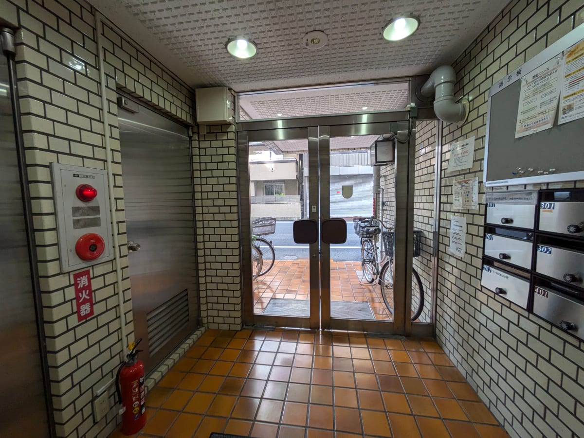 v20250427010506/fresh/building/J00100483124_6