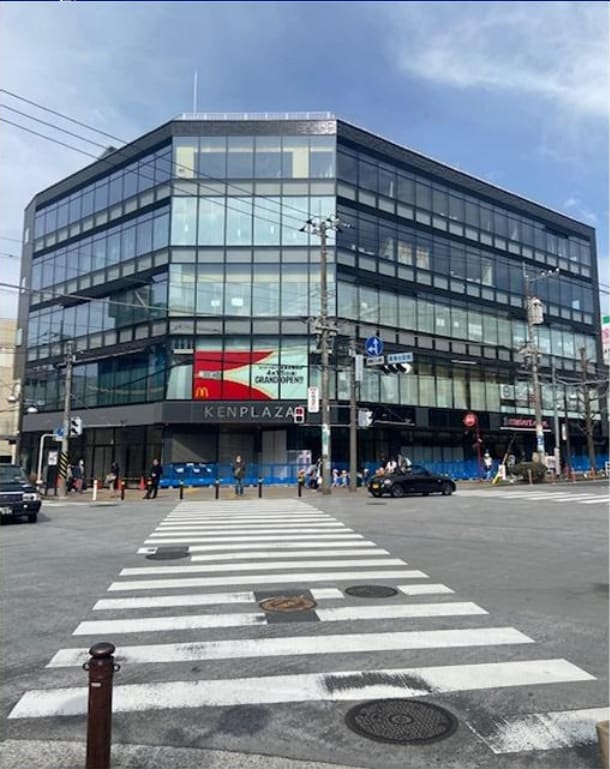 v20250427010506/fresh/building/J00100489947_1