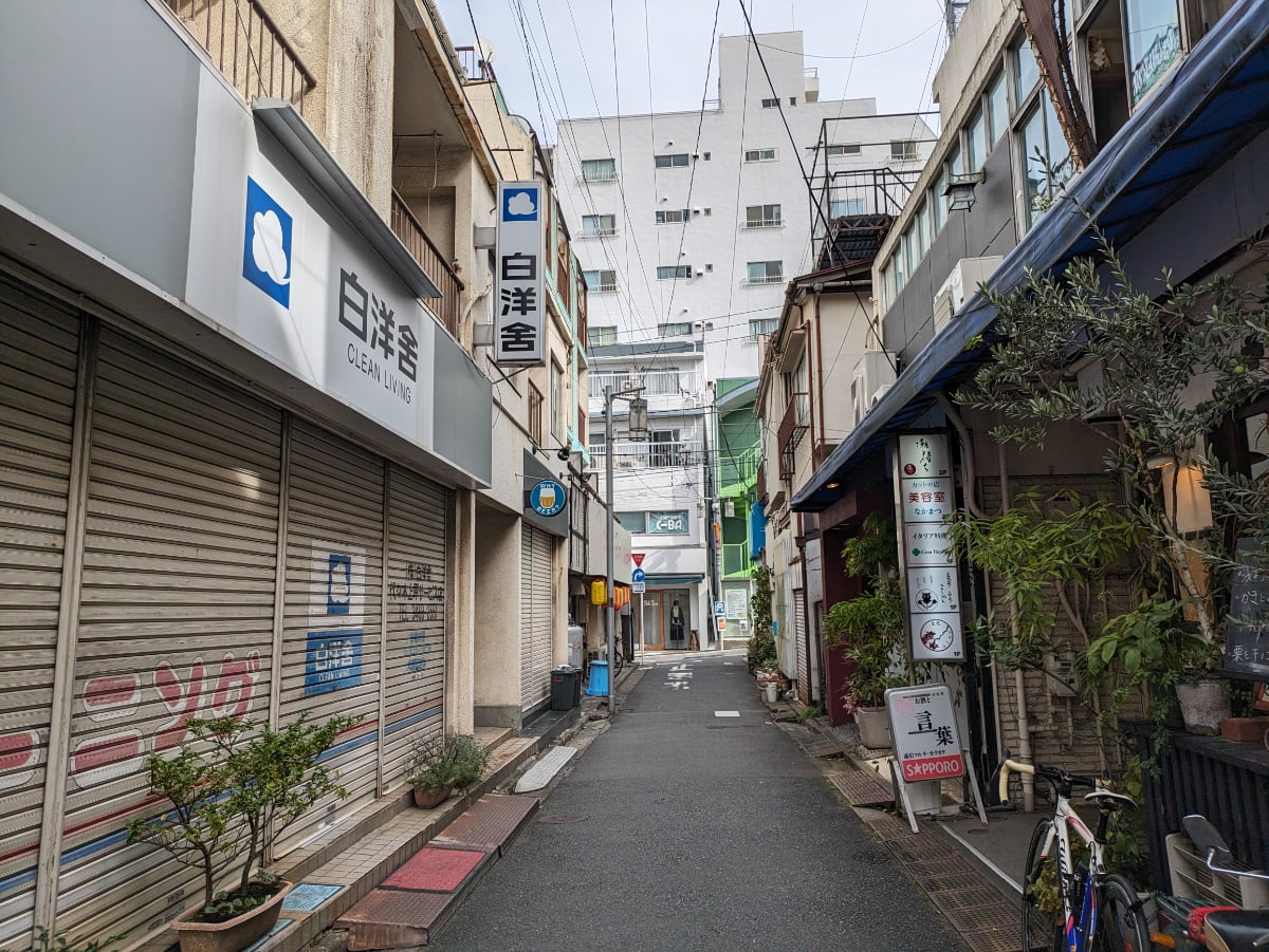 v20250427010506/fresh/building/J00100490263_2