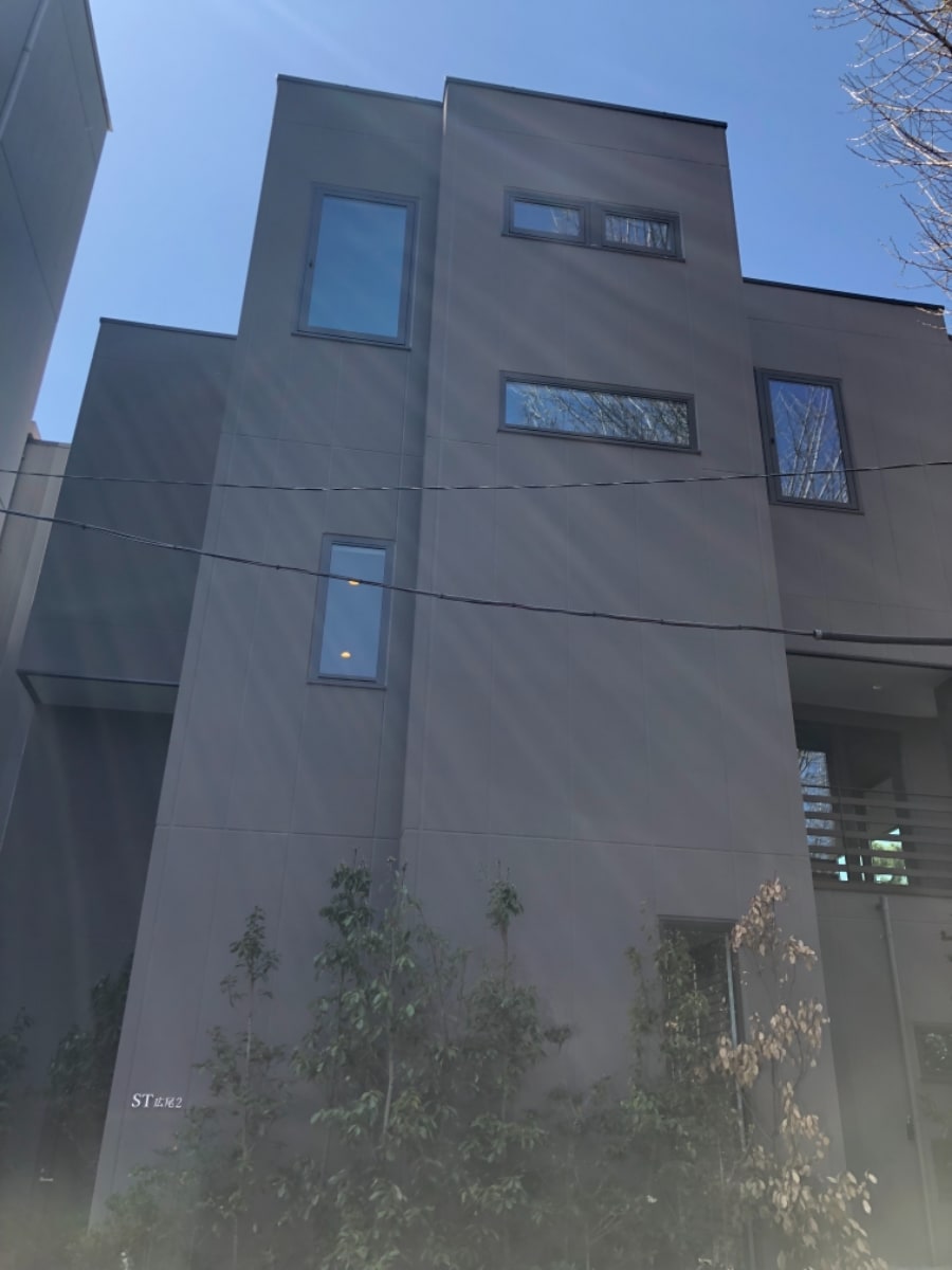 v20250427010506/fresh/building/J00100493329_4