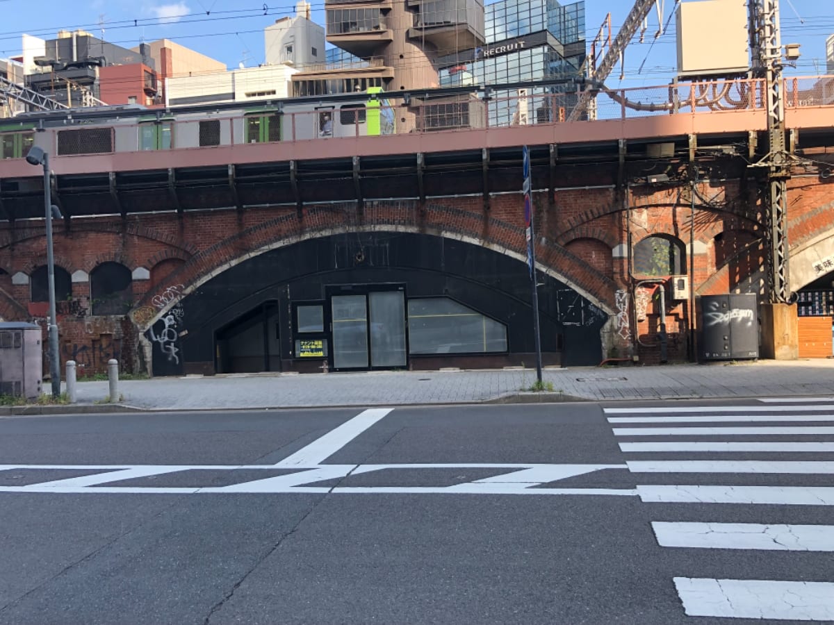 v20250427010506/fresh/building/J00100493624_1