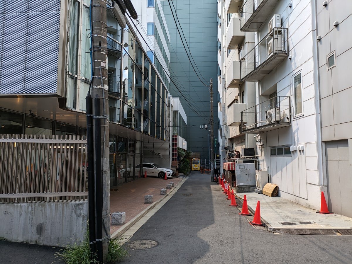 v20250427010506/fresh/building/J00100496193_2