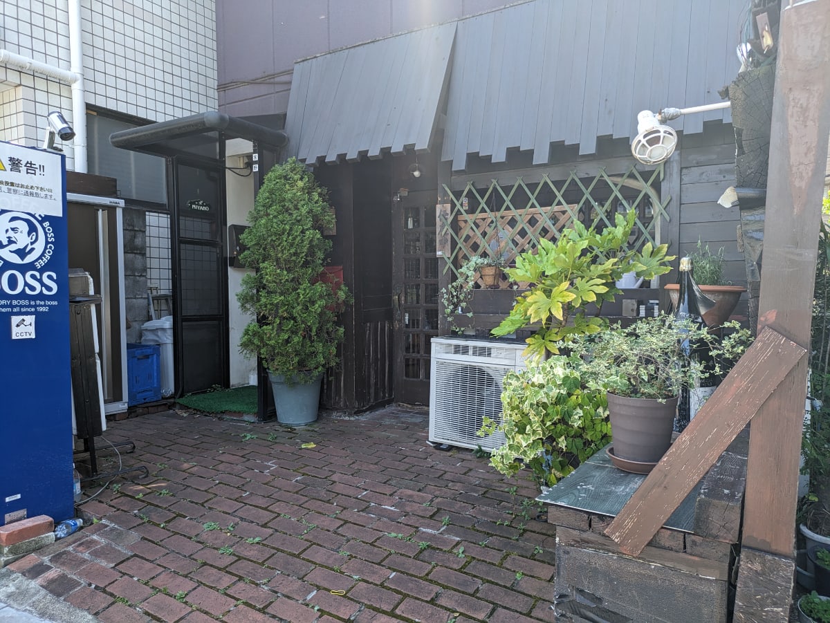 v20250427010506/fresh/building/J00100497005_3
