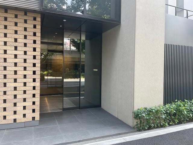 v20250427010506/fresh/building/J00100497213_3
