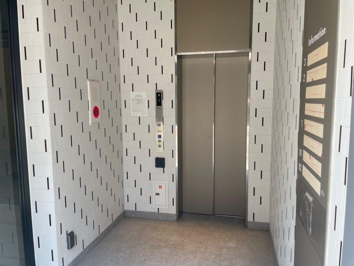 v20250427010816/fresh/building/J00100504447_4