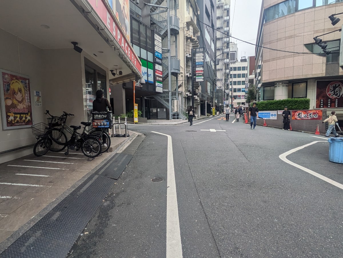 v20250427010817/fresh/building/J00100498037_11