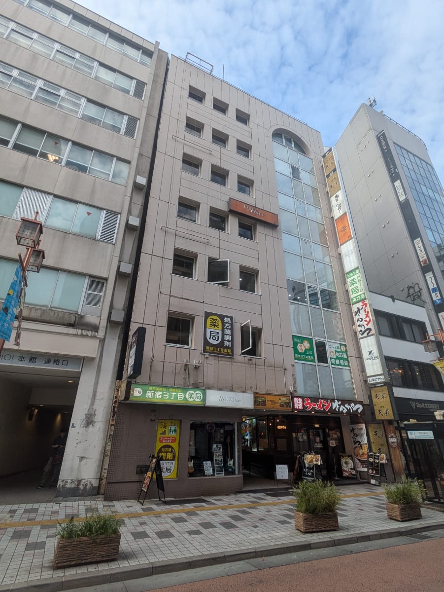 v20250427010817/fresh/building/J00100498149_6