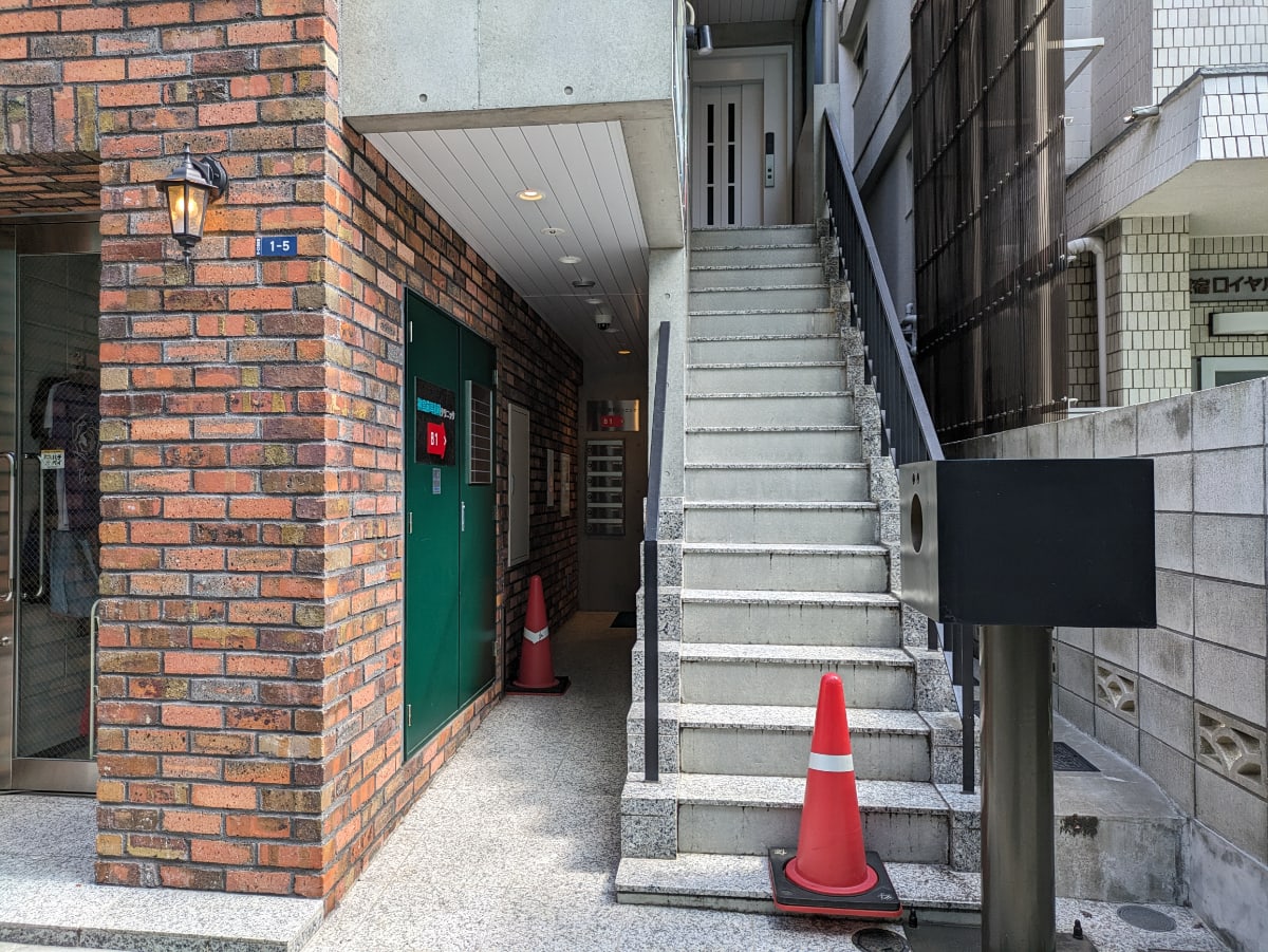 v20250427010817/fresh/building/J00100502856_9