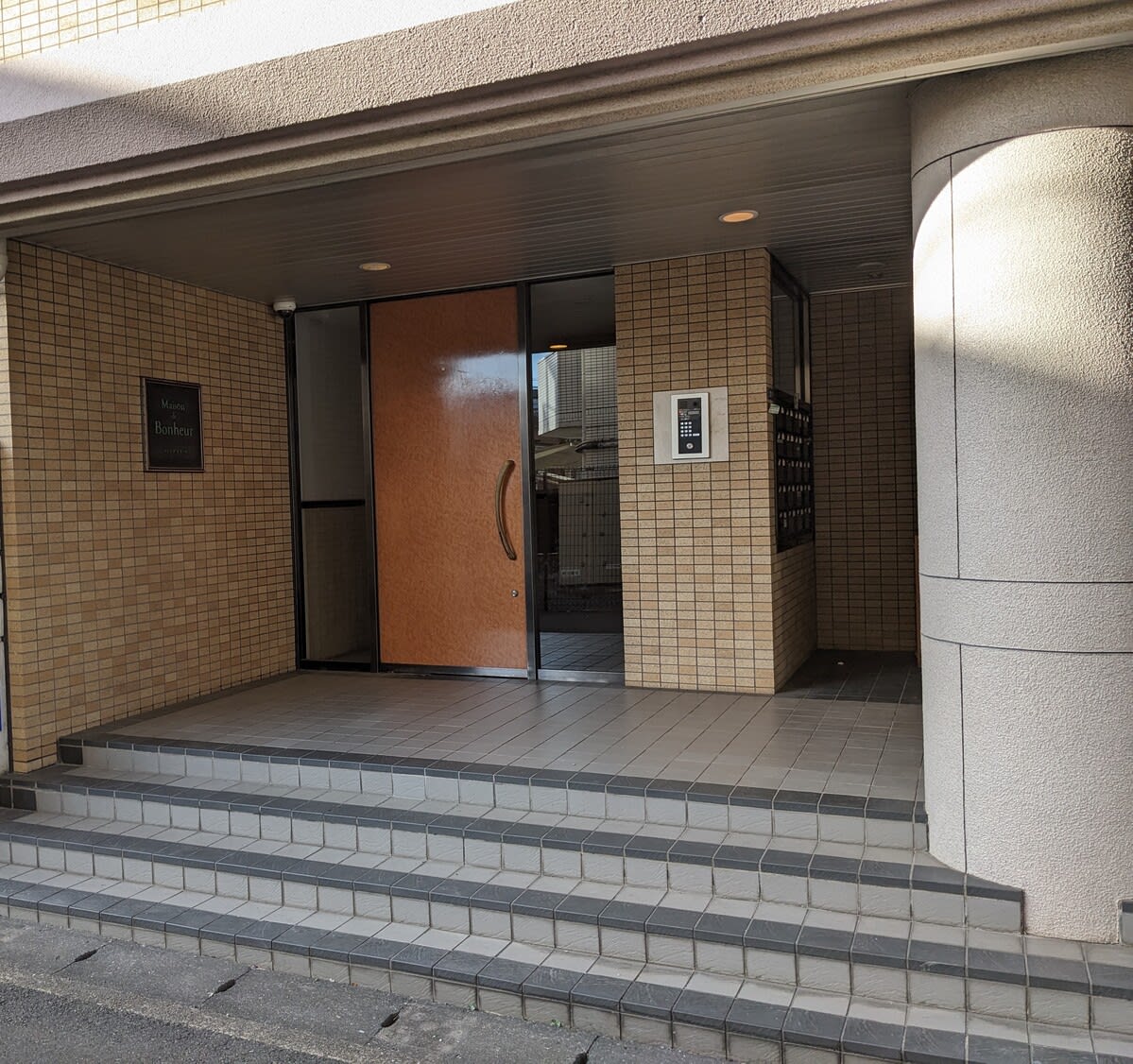 v20250427010817/fresh/building/J00100507383_3