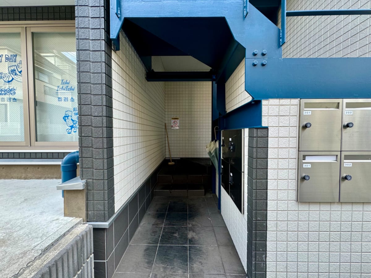 v20250427010817/fresh/building/J00100508582_3
