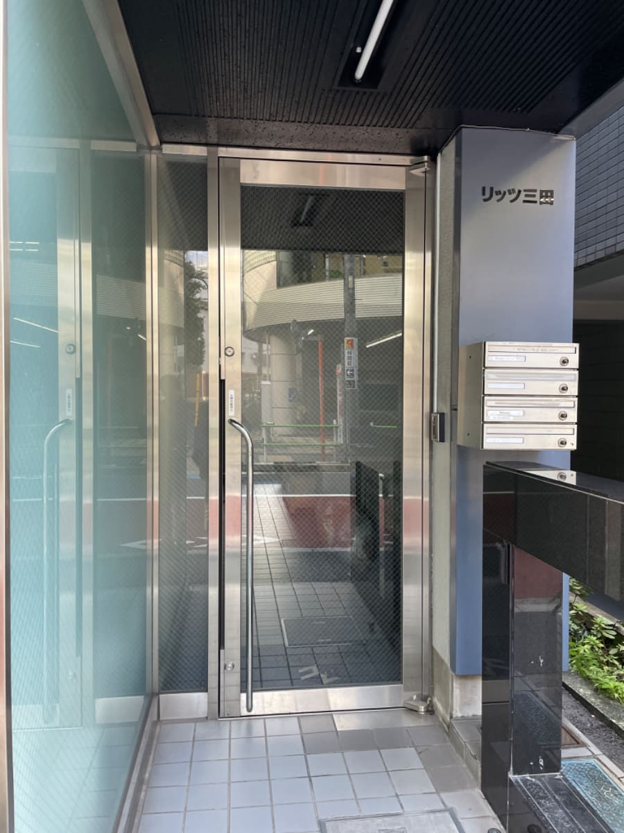 v20250427010817/fresh/building/J00100508820_3