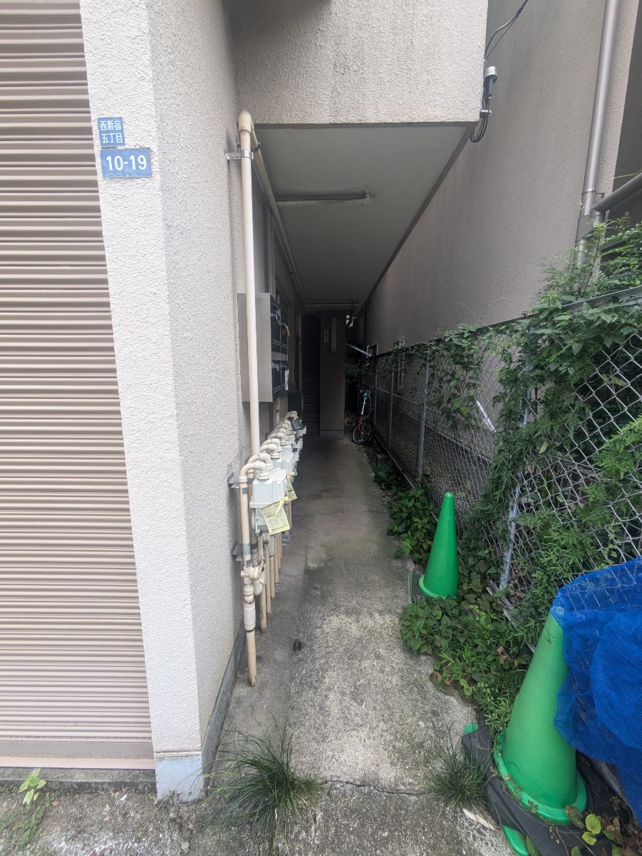 v20250427010817/fresh/building/J00100509701_3