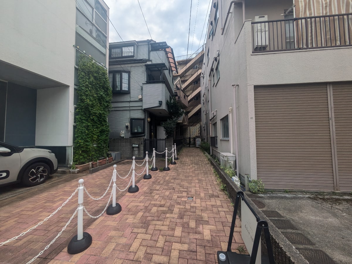 v20250427010817/fresh/building/J00100509701_8