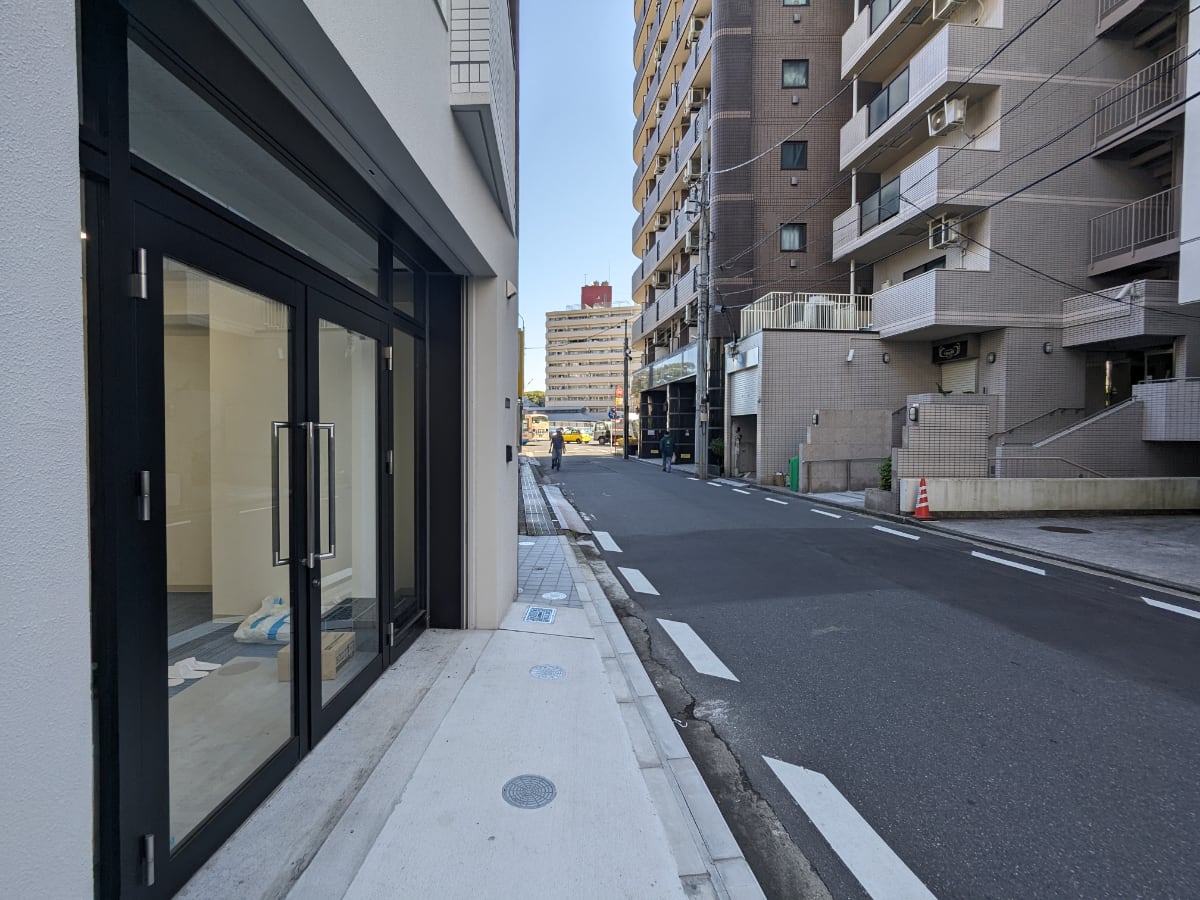 v20250427011159/fresh/building/J00100512217_4