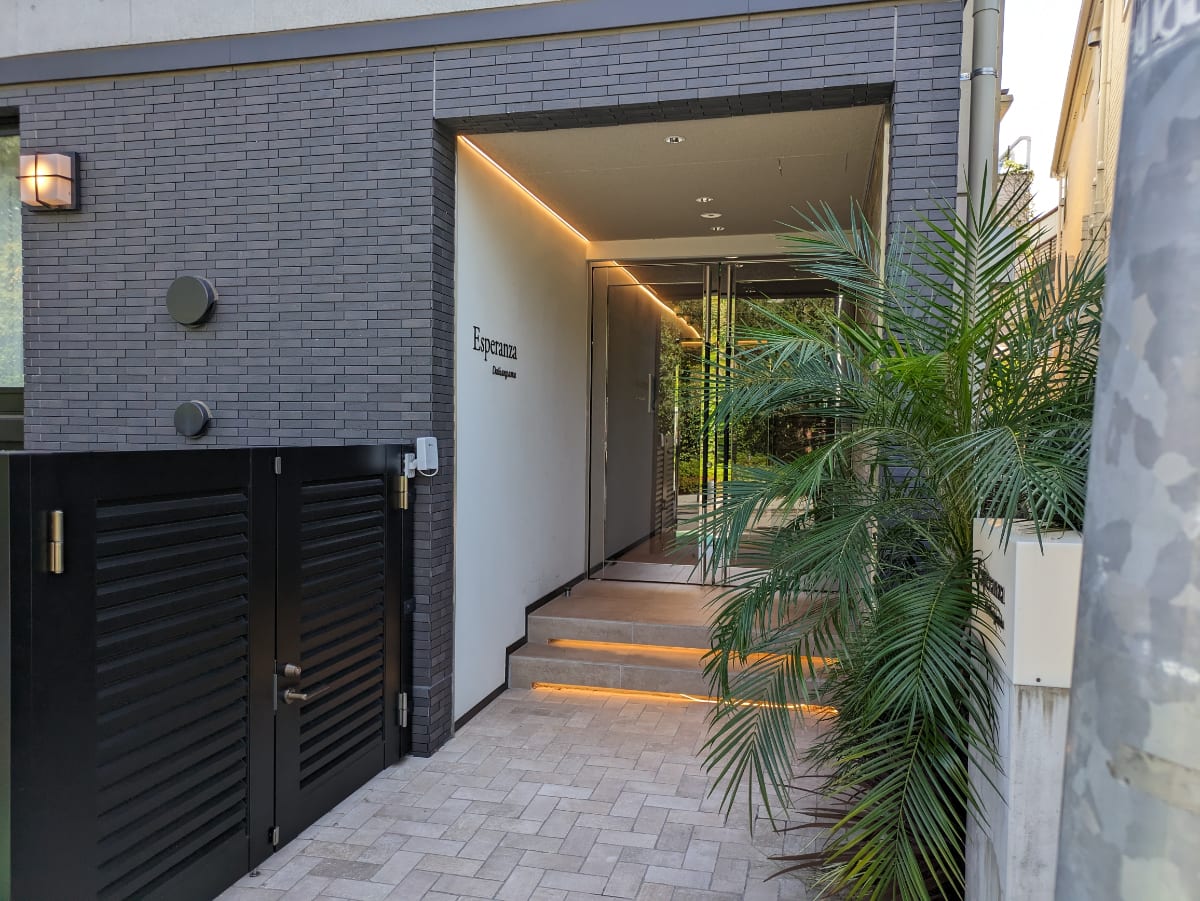 v20250427011159/fresh/building/J00100512374_3