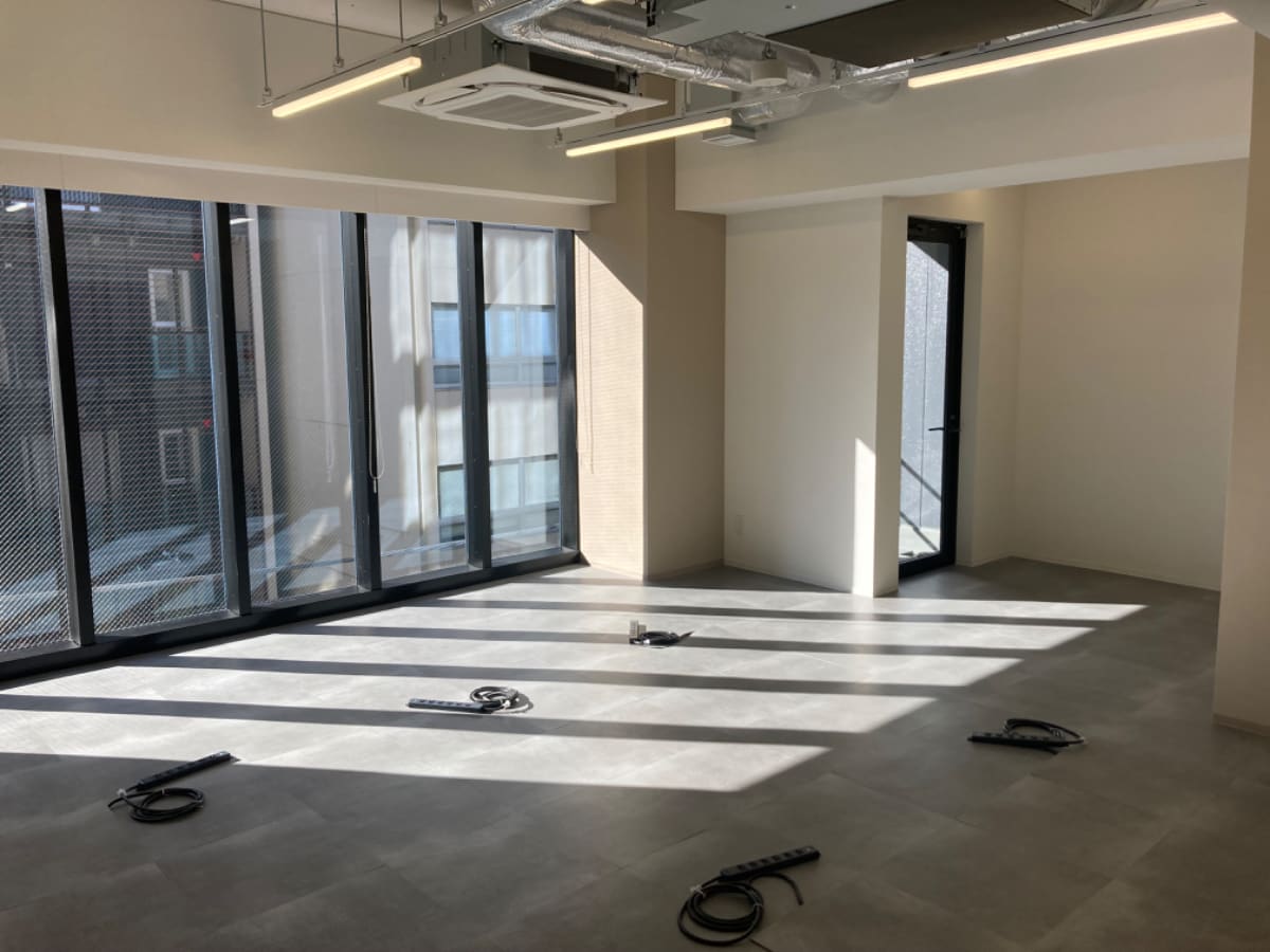 v20250427011159/fresh/building/J00100512798_8