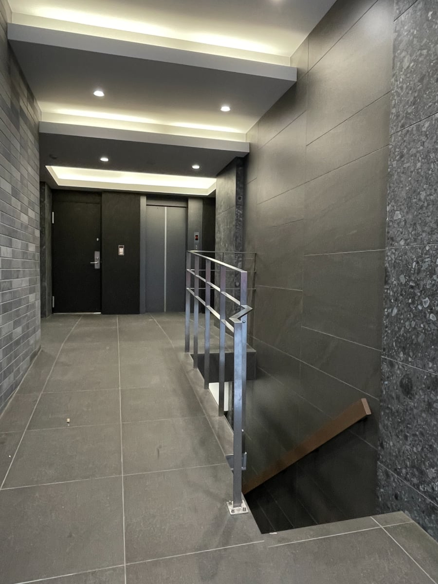 v20250427011159/fresh/building/J00100513083_5
