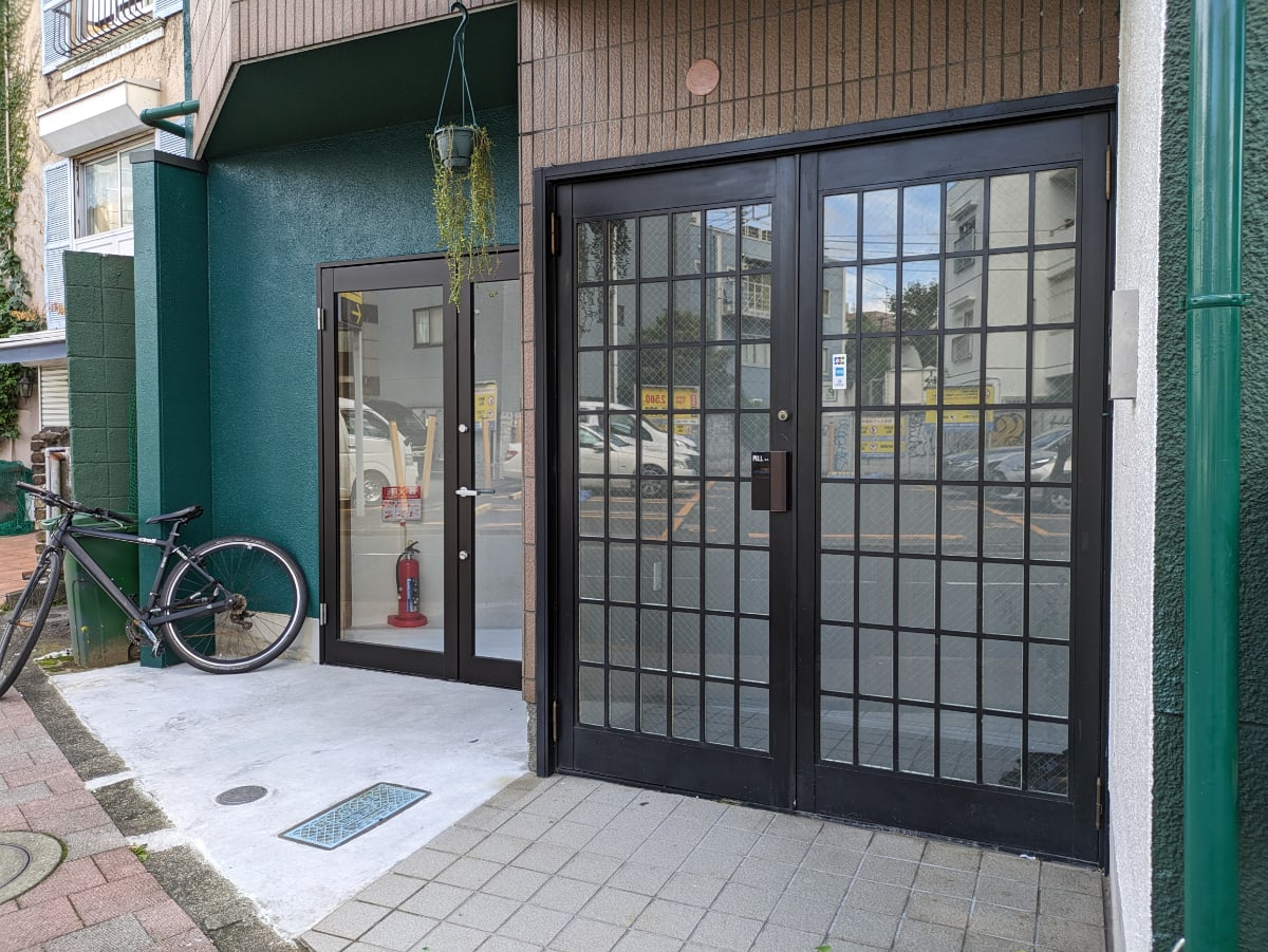 v20250427011159/fresh/building/J00100513824_3