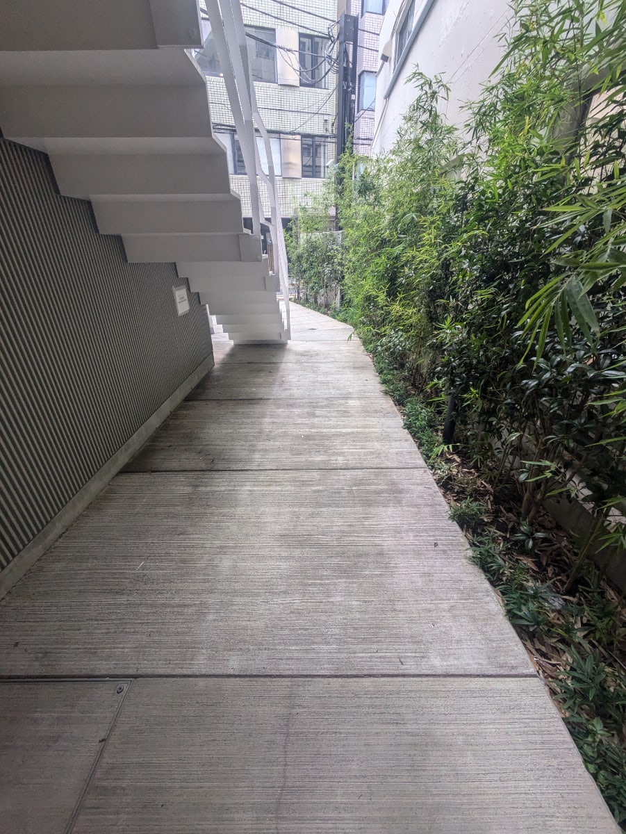 v20250427011159/fresh/building/J00100514079_10