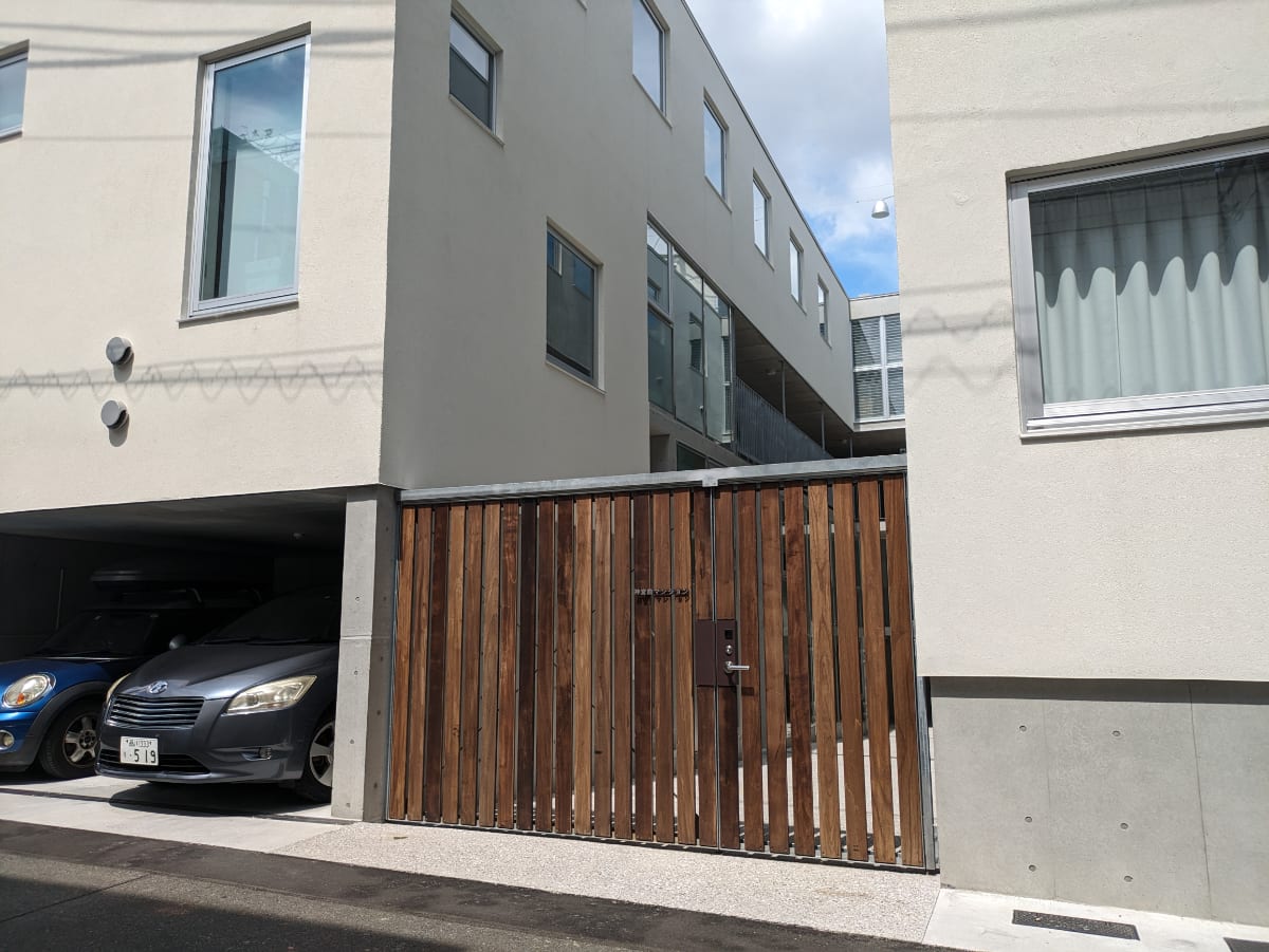 v20250427011159/fresh/building/J00100514204_3