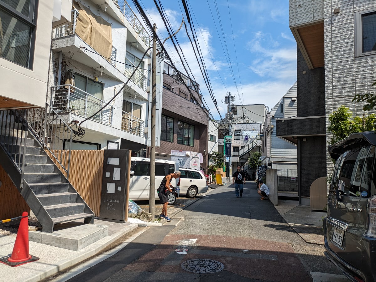 v20250427011159/fresh/building/J00100608128_2