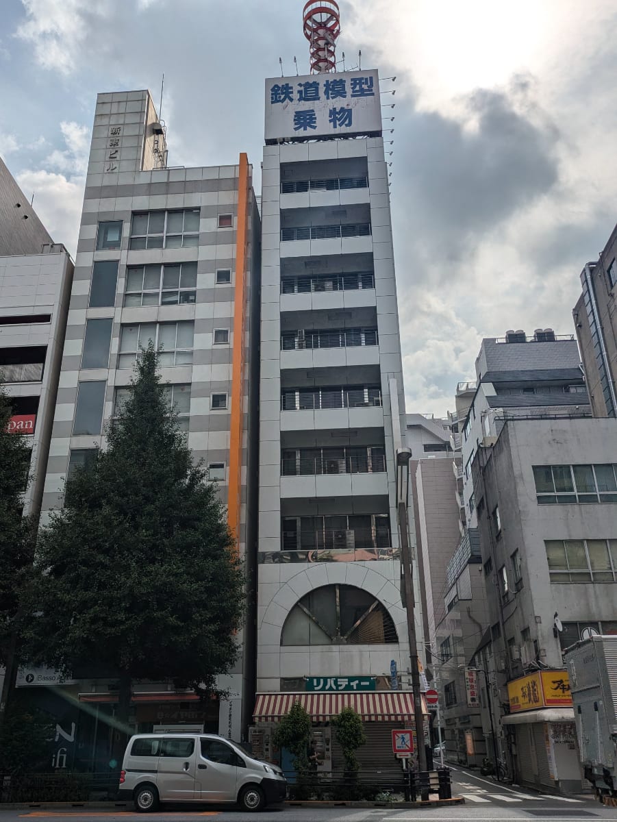 v20250427011159/fresh/building/J00100608176_1